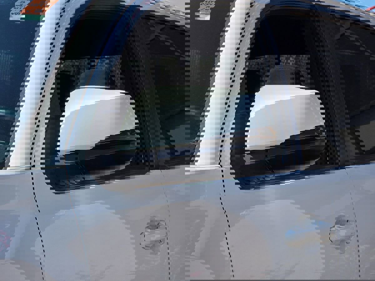 Used 2016 Toyota Tacoma TRD Sport w/ Premium & Technology Package image 9