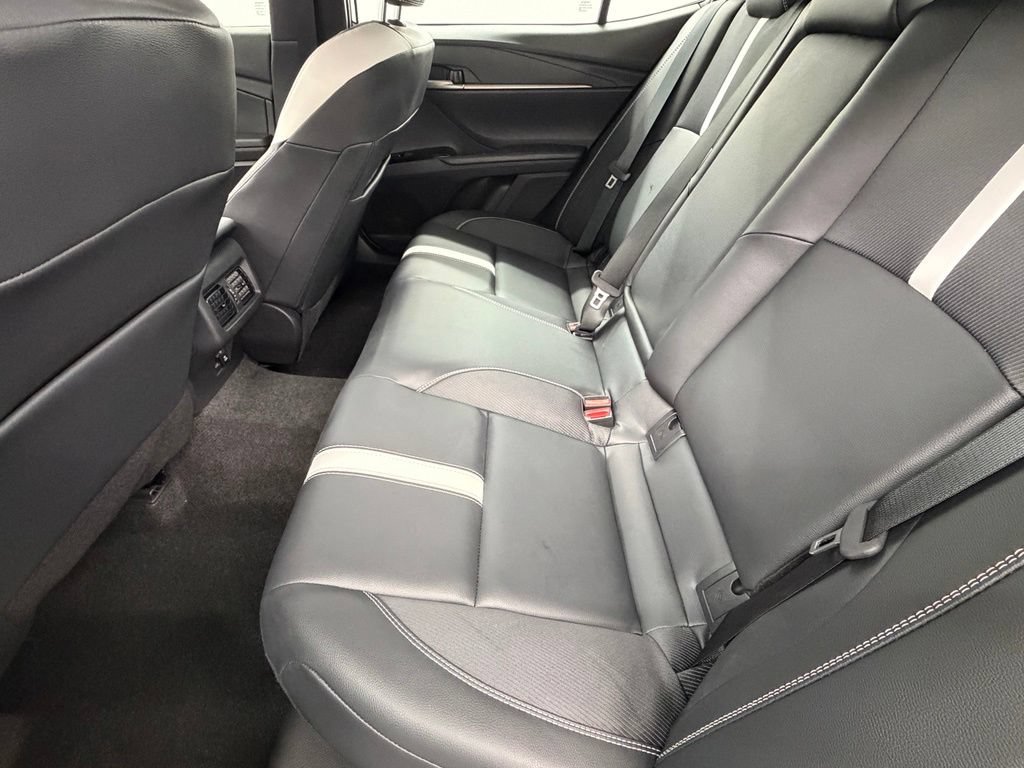Used 2026 Toyota Camry SE FWD image 39