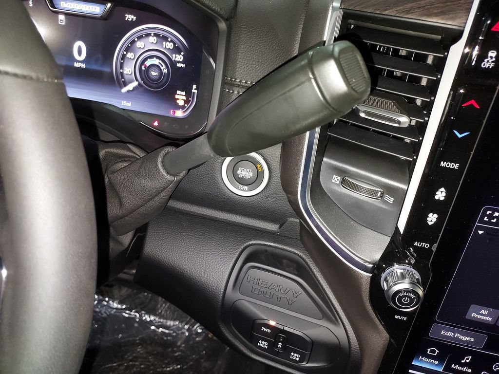 New 2026 RAM 3500 Laramie AWD/4WD image 26