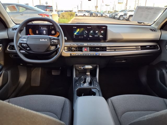 Used 2025 Kia K4 FWD image 16