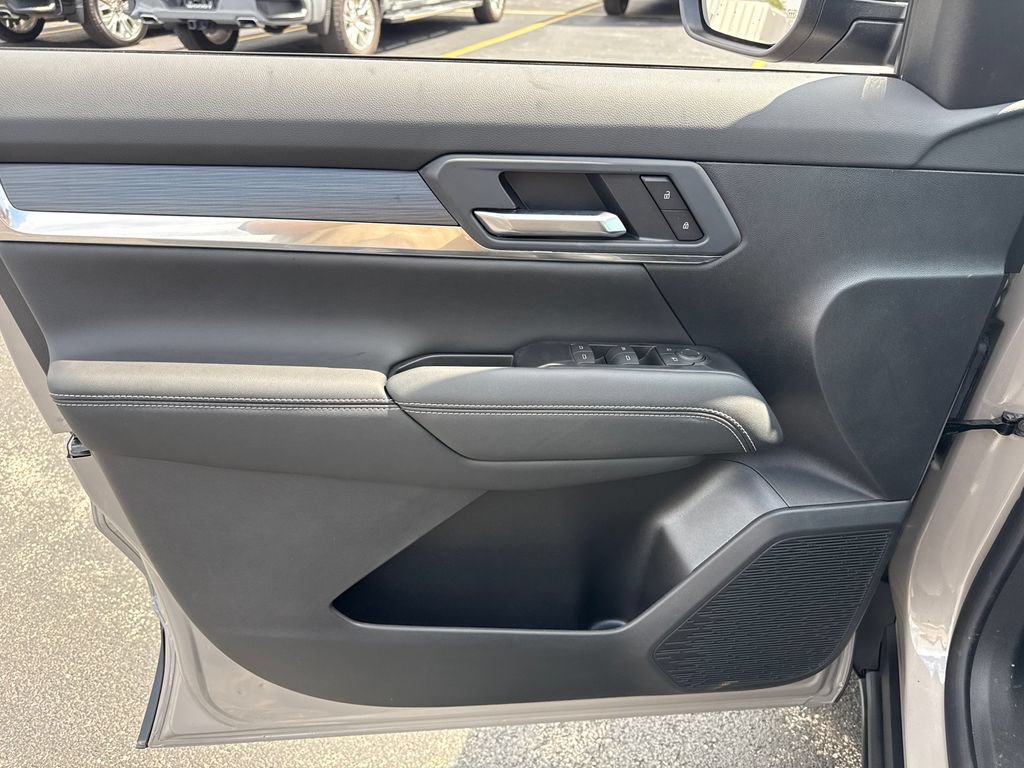 New 2027 GMC Terrain Elevation w/ Black Edition AWD/4WD image 14