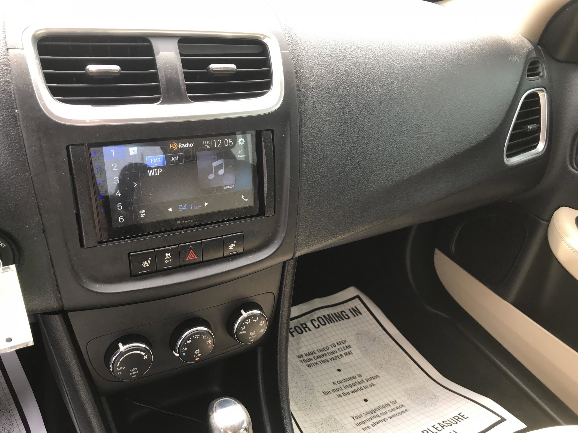 Used 2013 Dodge Avenger SXT w/ Rallye Appearance Group image 13