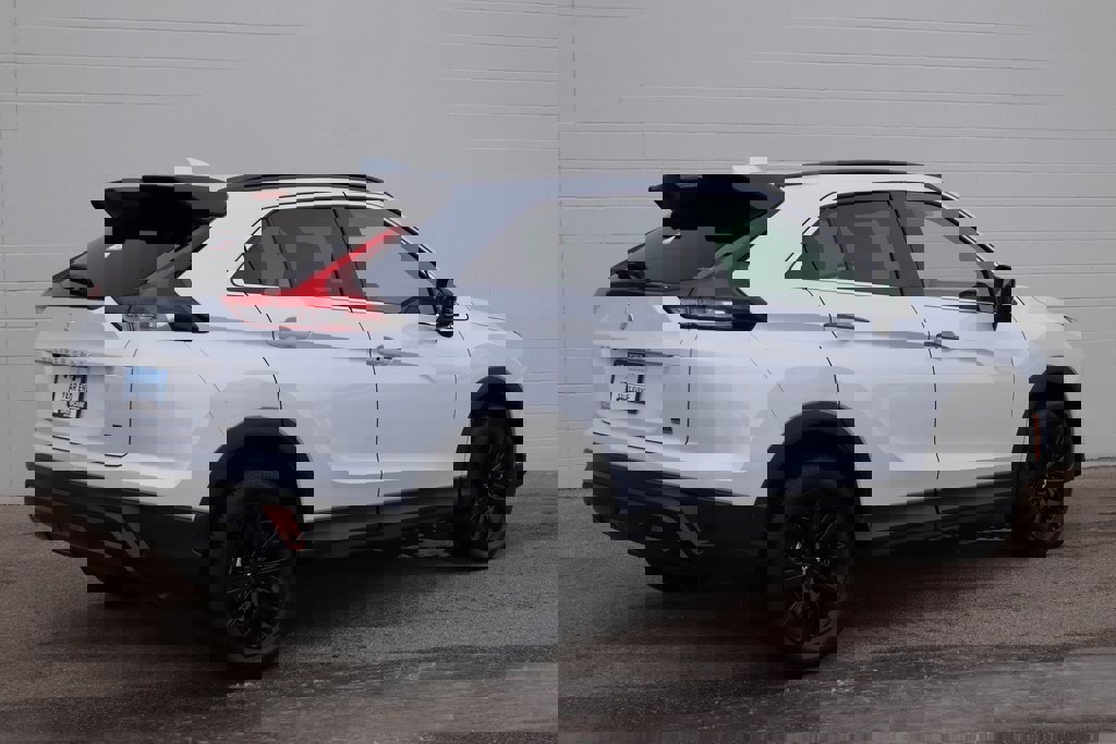 New 2025 Mitsubishi Eclipse Cross Black Edition image 3