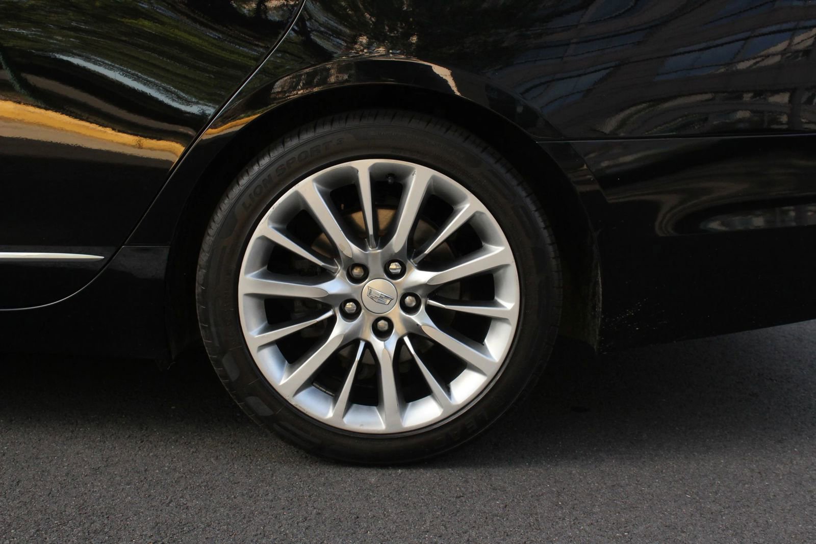 Used 2017 Cadillac CT6 3.6 AWD image 12