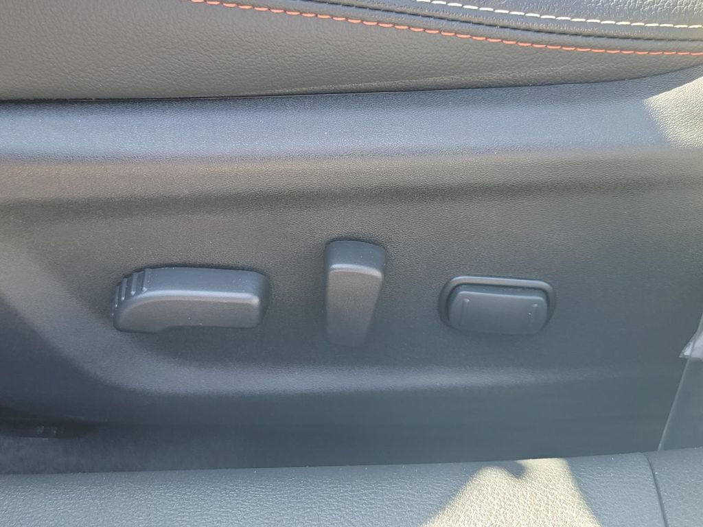 Used 2024 Nissan Altima 2.5 SR w/ SR Premium Package FWD image 38