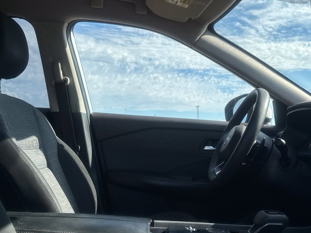 Certified 2023 Nissan Rogue SV FWD image 35