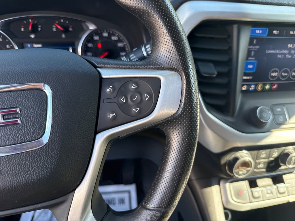 Used 2023 GMC Acadia SLE w/ Driver Convenience Package image 28