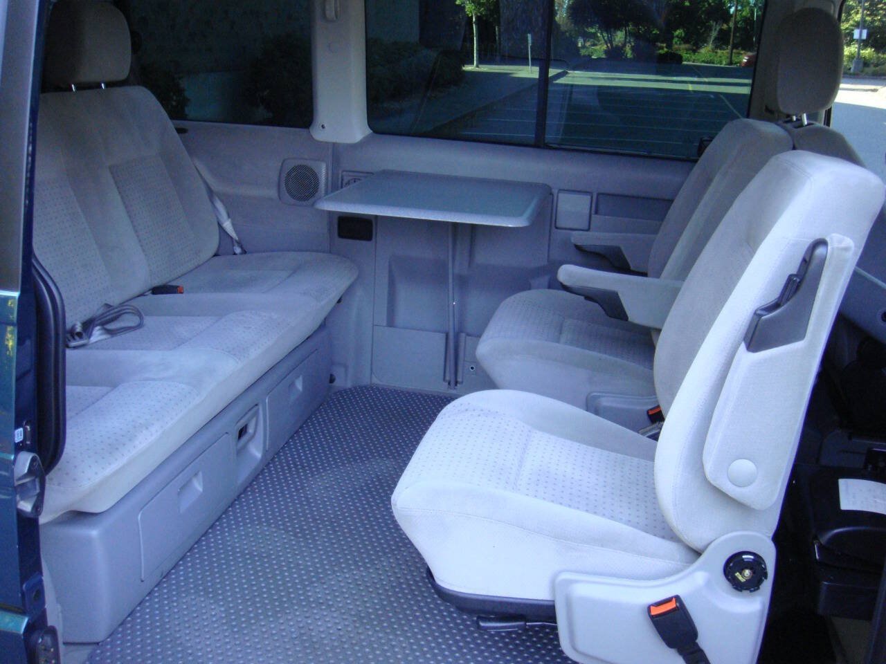 Used 2003 Volkswagen Eurovan MV FWD image 18