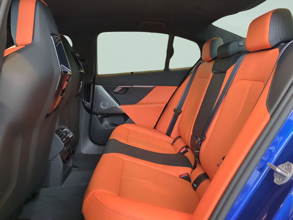 New 2026 BMW M5 w/ Carbon Package image 13