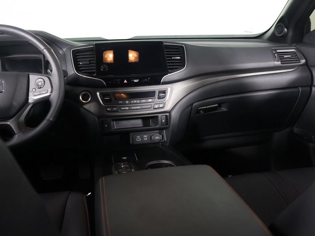 Used 2024 Honda Passport TrailSport image 39