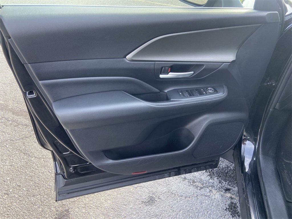 Used 2024 Toyota Grand Highlander XLE image 23