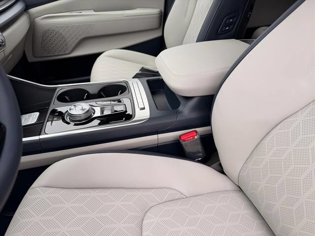 New 2026 Kia Carnival EX FWD image 16