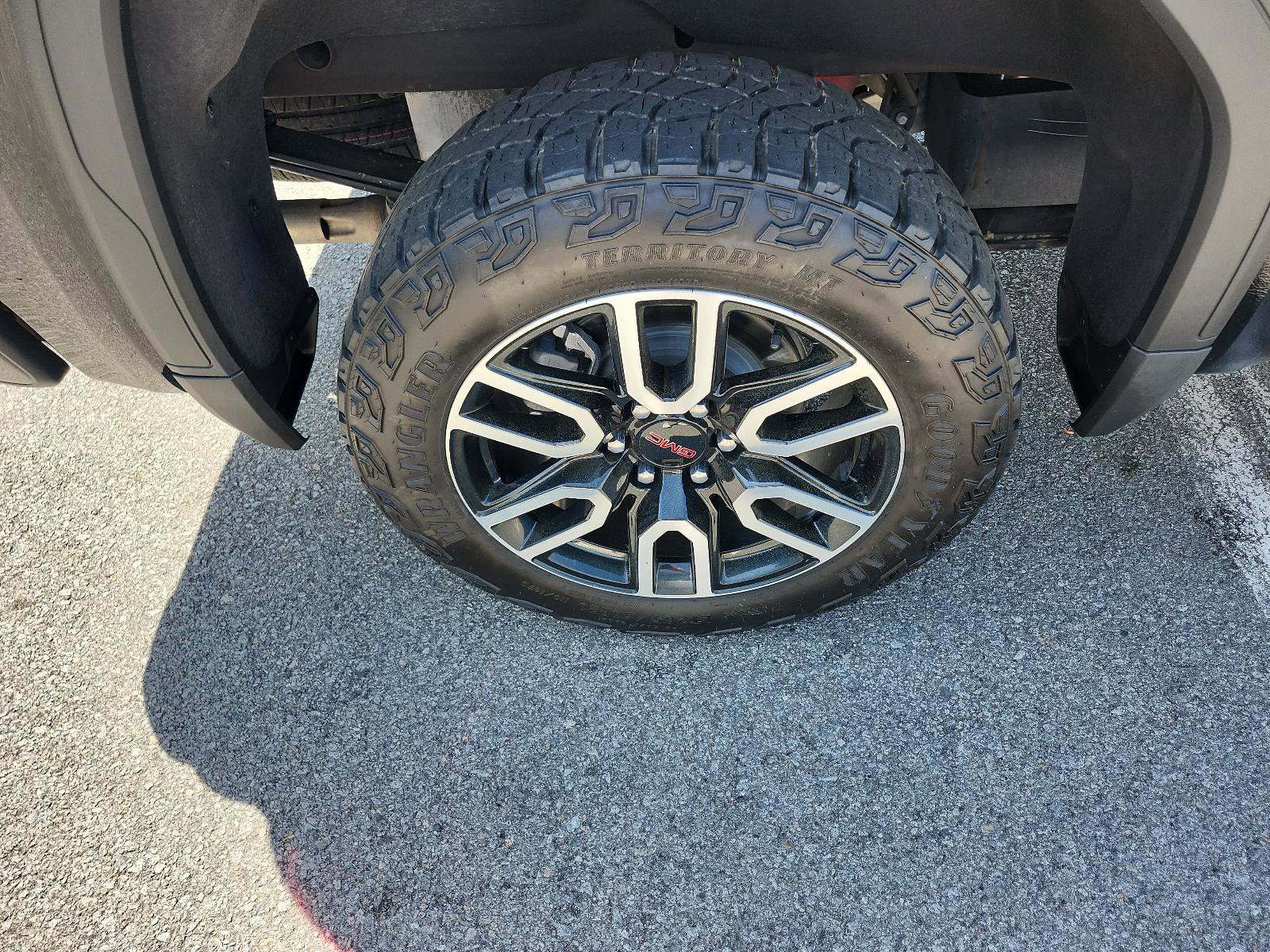 Certified 2025 GMC Sierra 1500 AT4 w/ AT4 Premium Package image 6