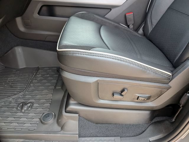 New 2026 RAM 2500 Laramie w/ Night Edition AWD/4WD image 15