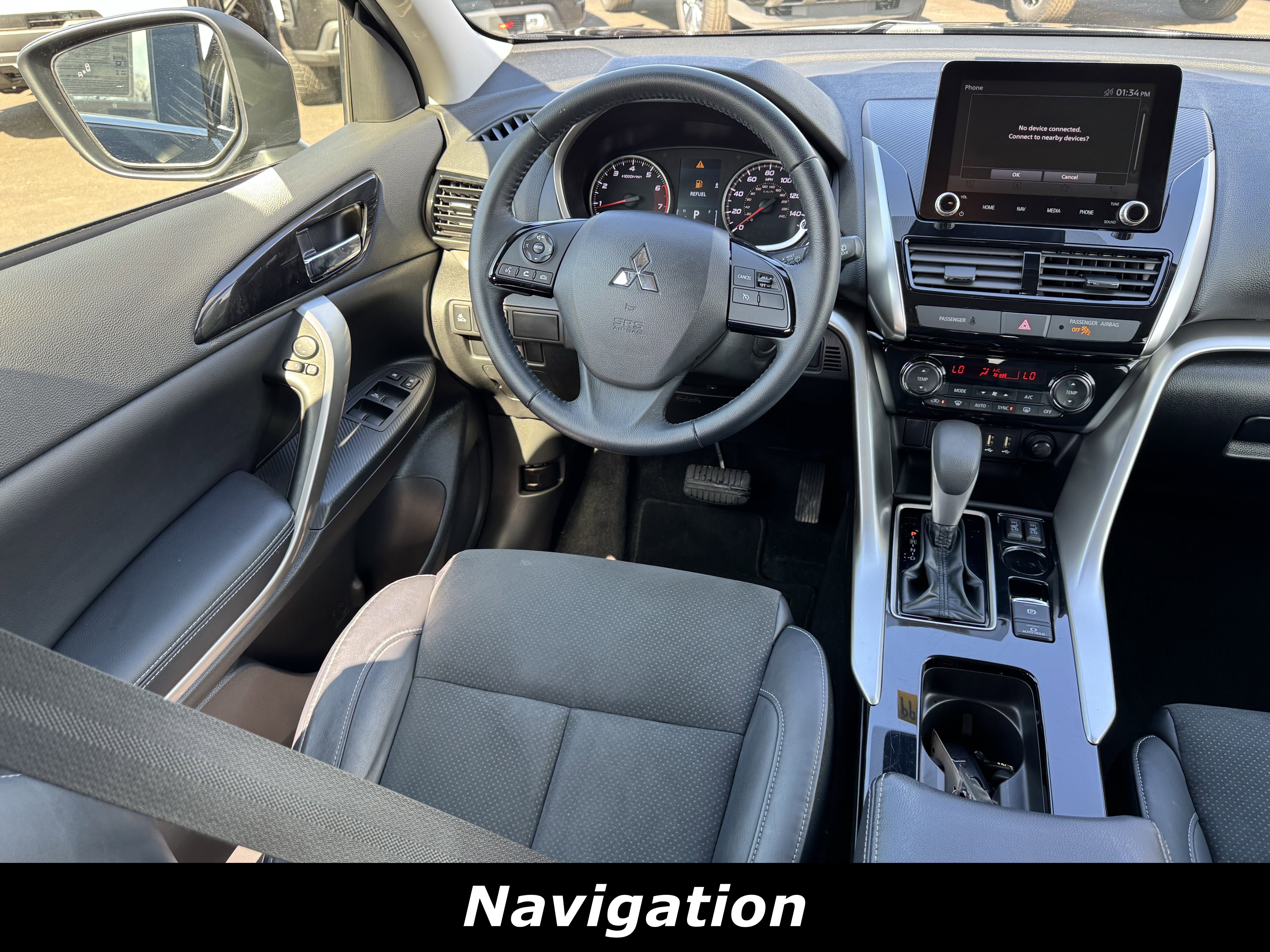 Used 2022 Mitsubishi Eclipse Cross SE image 4