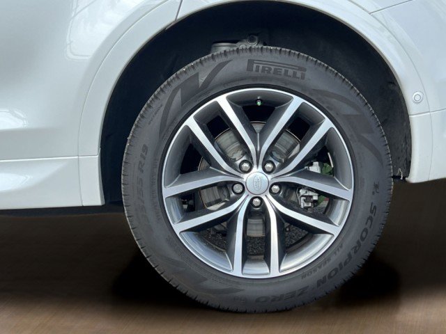 Certified 2024 Land Rover Discovery Sport S image 13