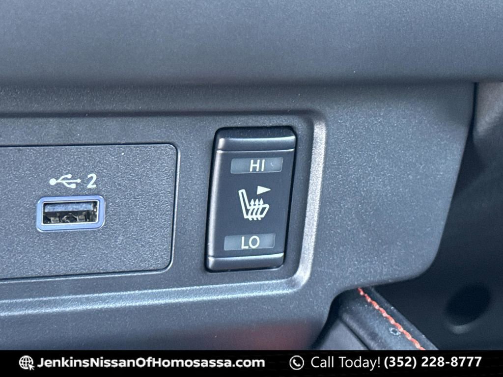 Used 2025 Nissan Frontier PRO-4X w/ Pro Premium Package image 38