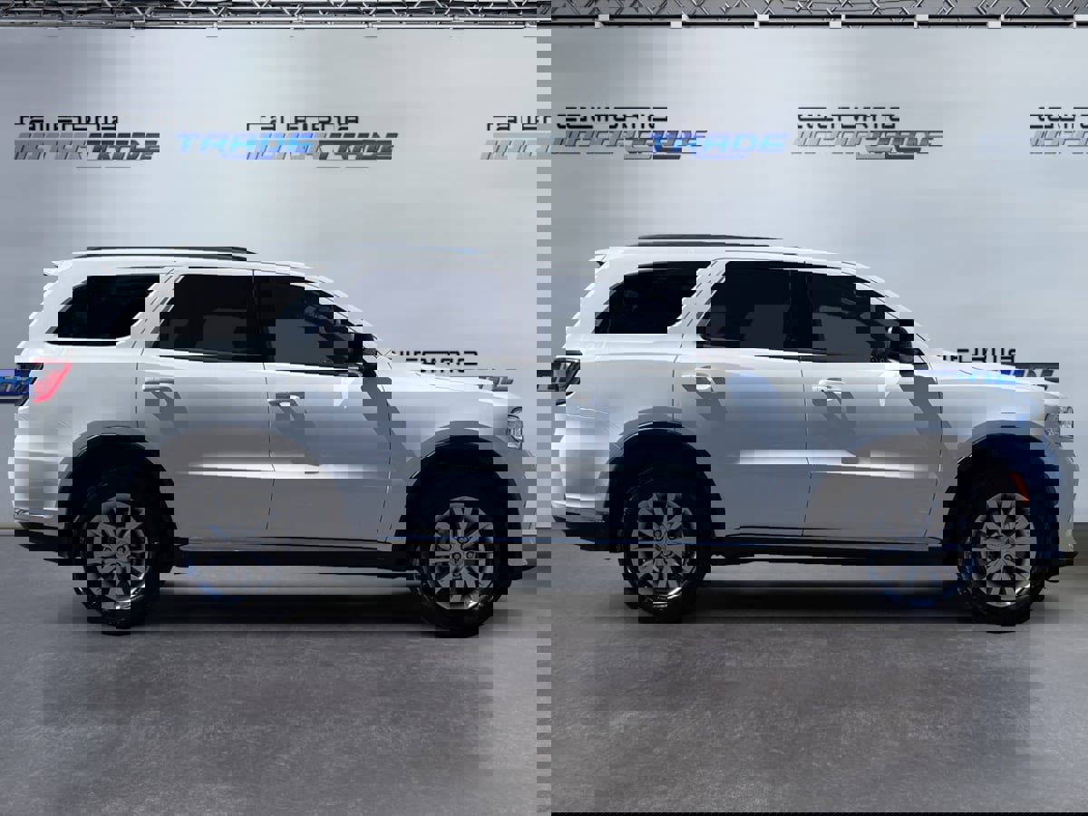 Used 2024 Dodge Durango SXT image 4
