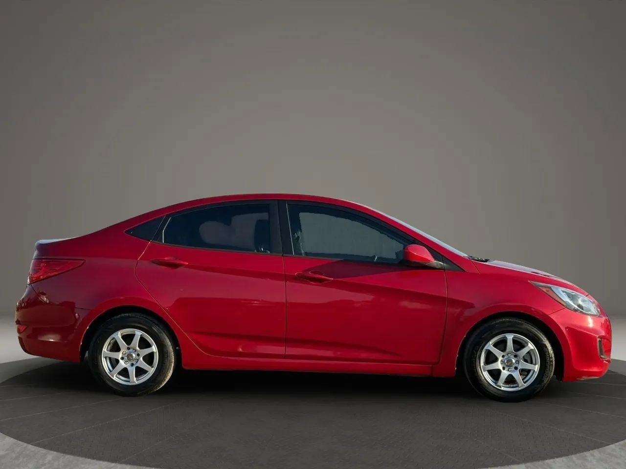 Used 2014 Hyundai Accent GLS image 4