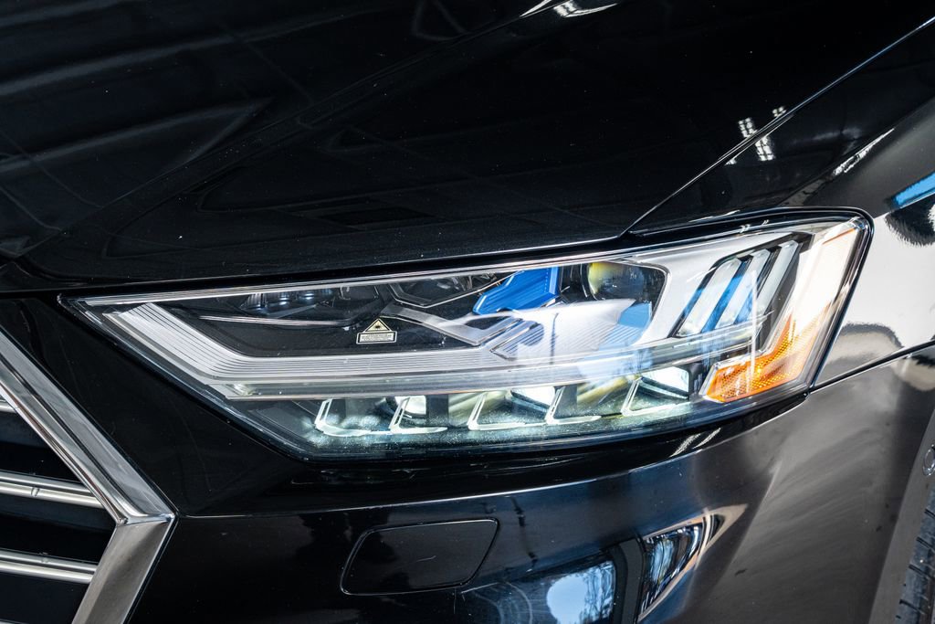 Used 2020 Audi S8 L image 13