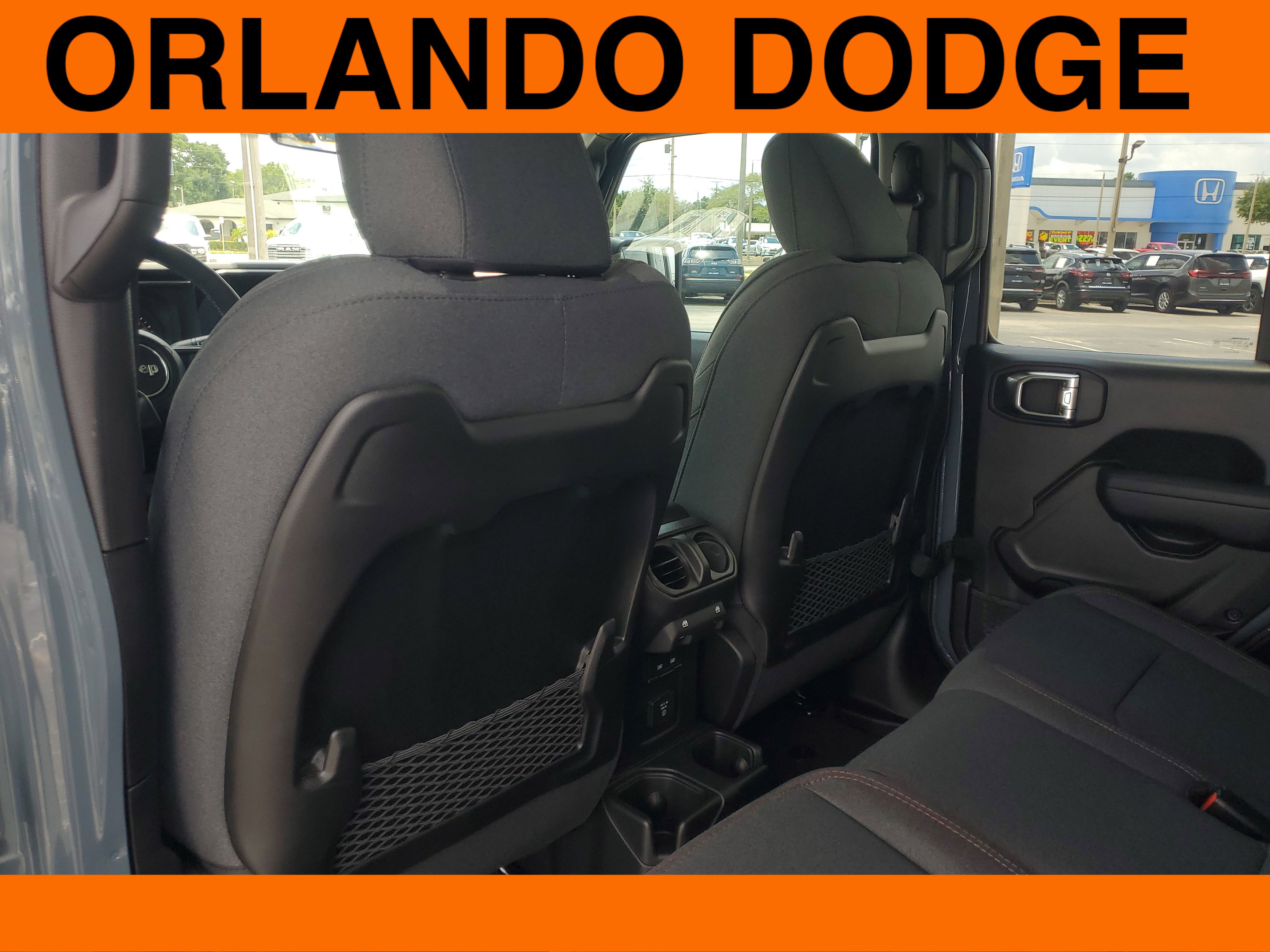 New 2025 Jeep Gladiator Rubicon w/ Safety Group image 6