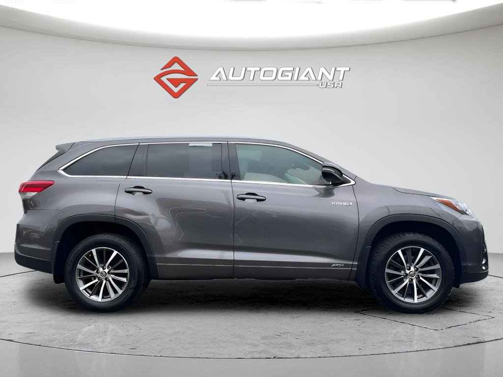 Used 2018 Toyota Highlander XLE image 9
