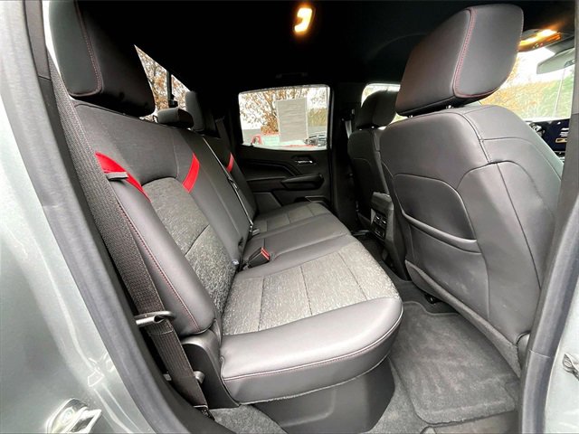 Used 2024 Chevrolet Colorado Z71 image 22