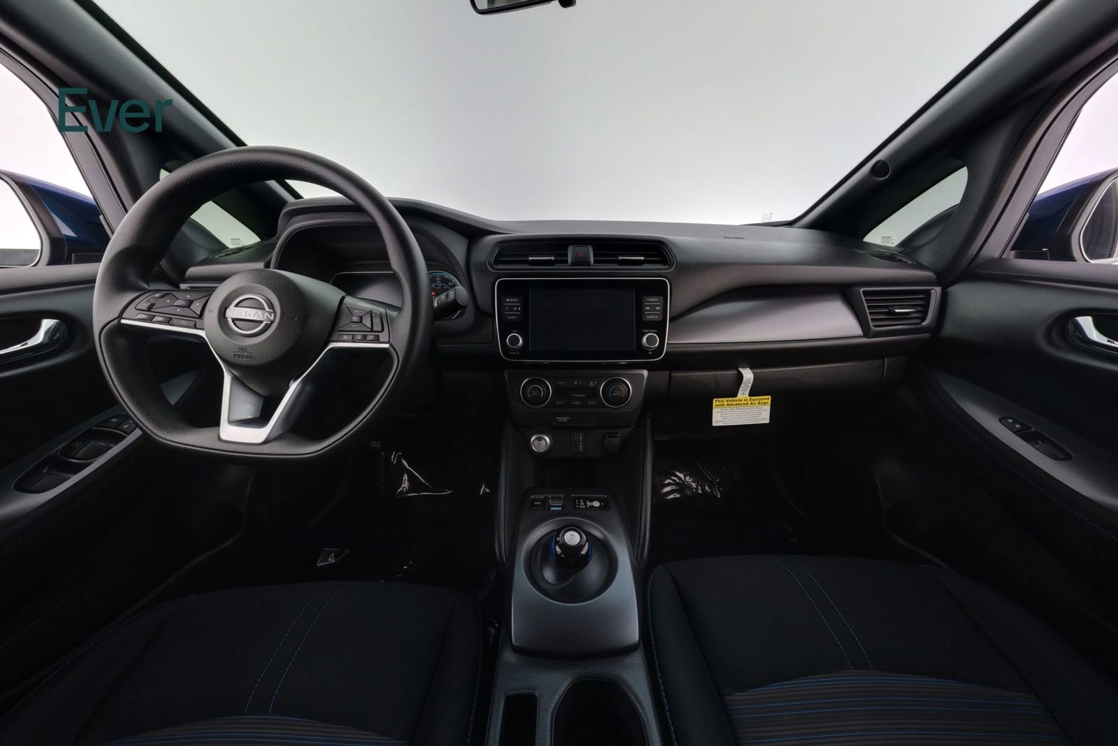 Used 2025 Nissan Leaf S FWD image 26