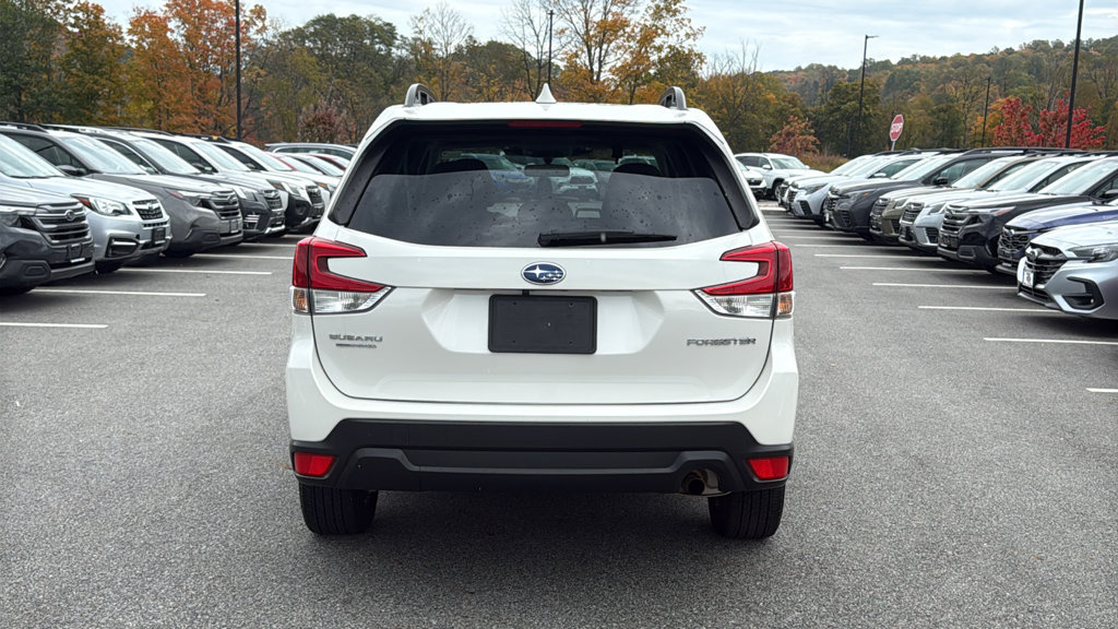 Certified 2023 Subaru Forester Premium AWD/4WD image 5
