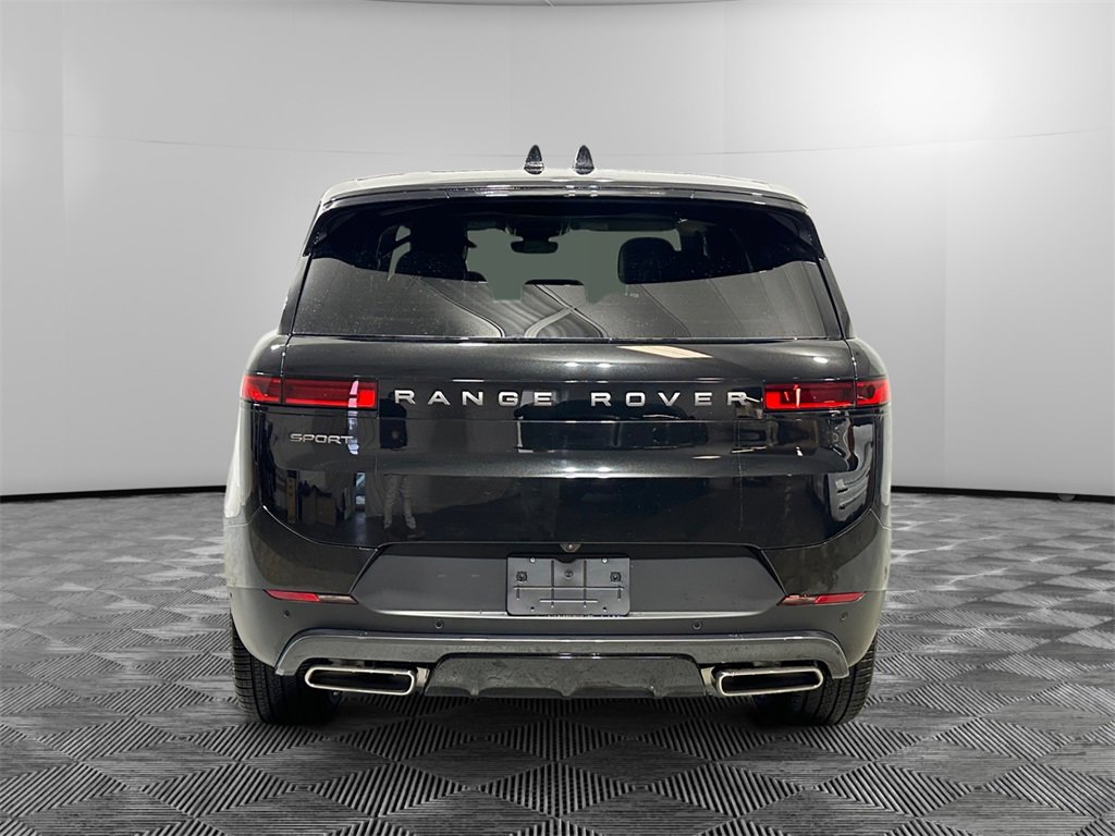 New 2025 Land Rover Range Rover Sport SE image 4