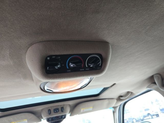 Used 2004 Ford Excursion Limited image 22