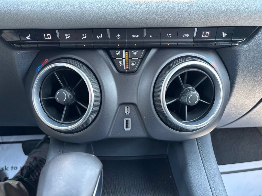 Used 2020 Chevrolet Blazer LT AWD/4WD image 24