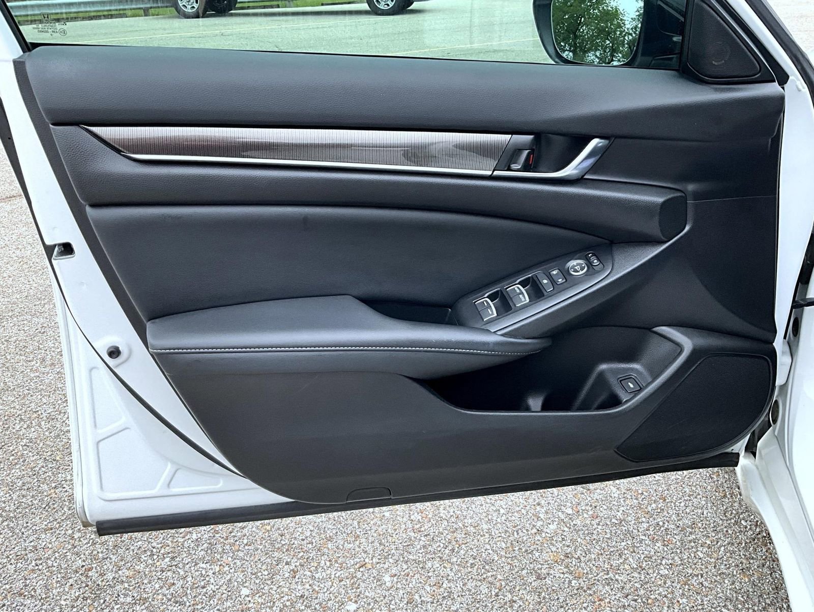 Used 2022 Honda Accord Sport image 10