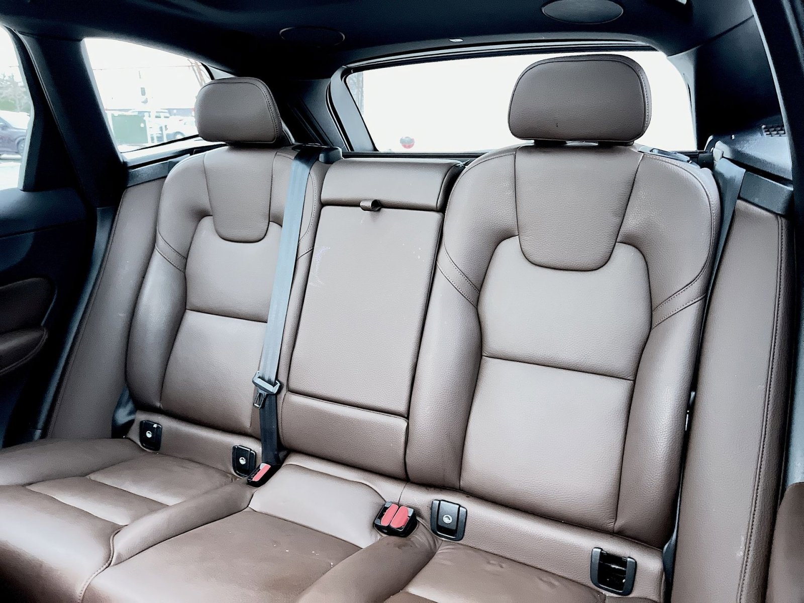 Used 2023 Volvo XC60 B5 Plus w/ Climate Package image 24