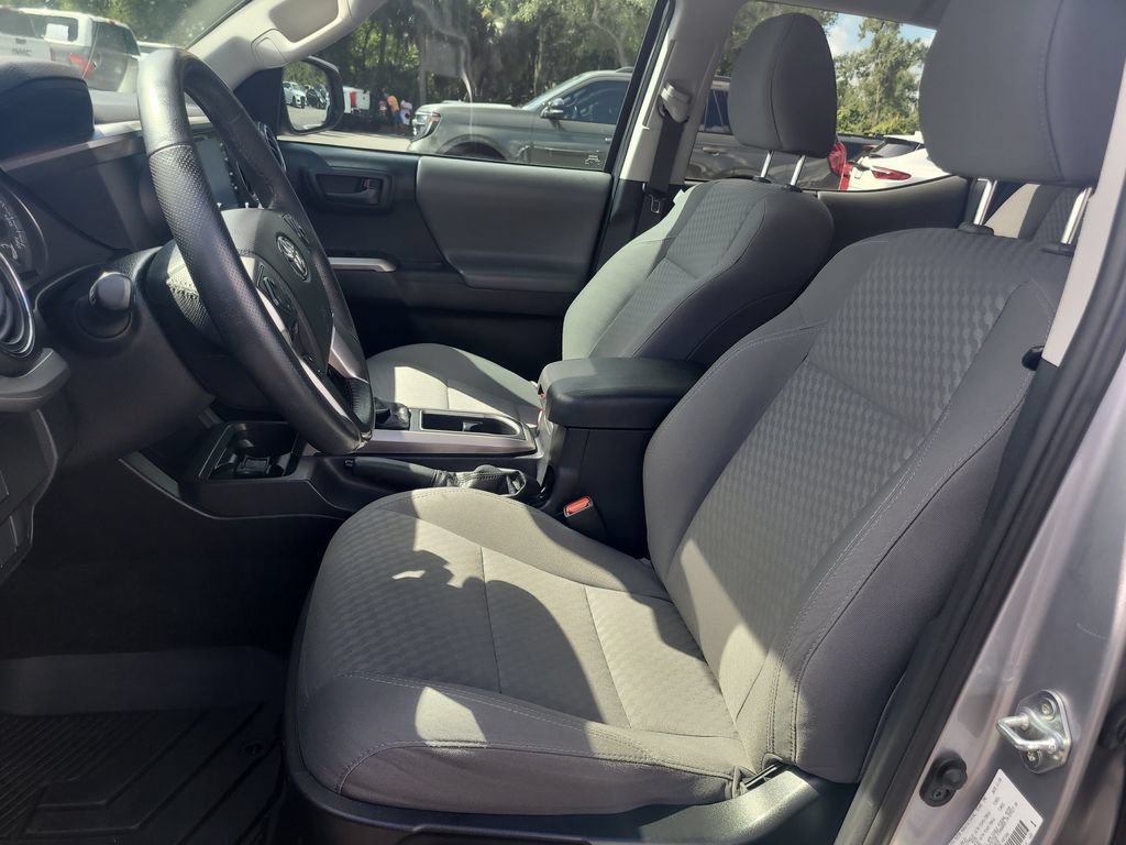 Used 2021 Toyota Tacoma SR5 RWD image 16