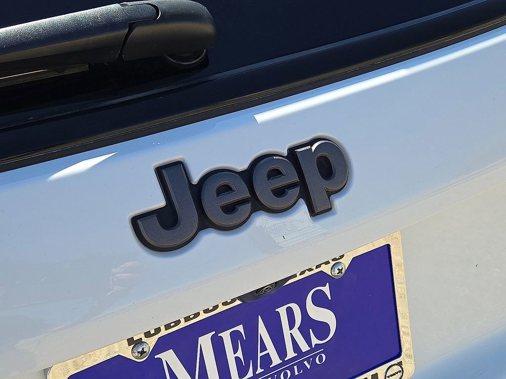 Used 2025 Jeep Compass Trailhawk AWD/4WD image 13