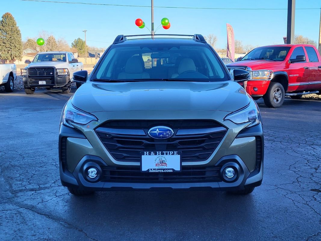Used 2024 Subaru Outback Premium AWD/4WD image 10