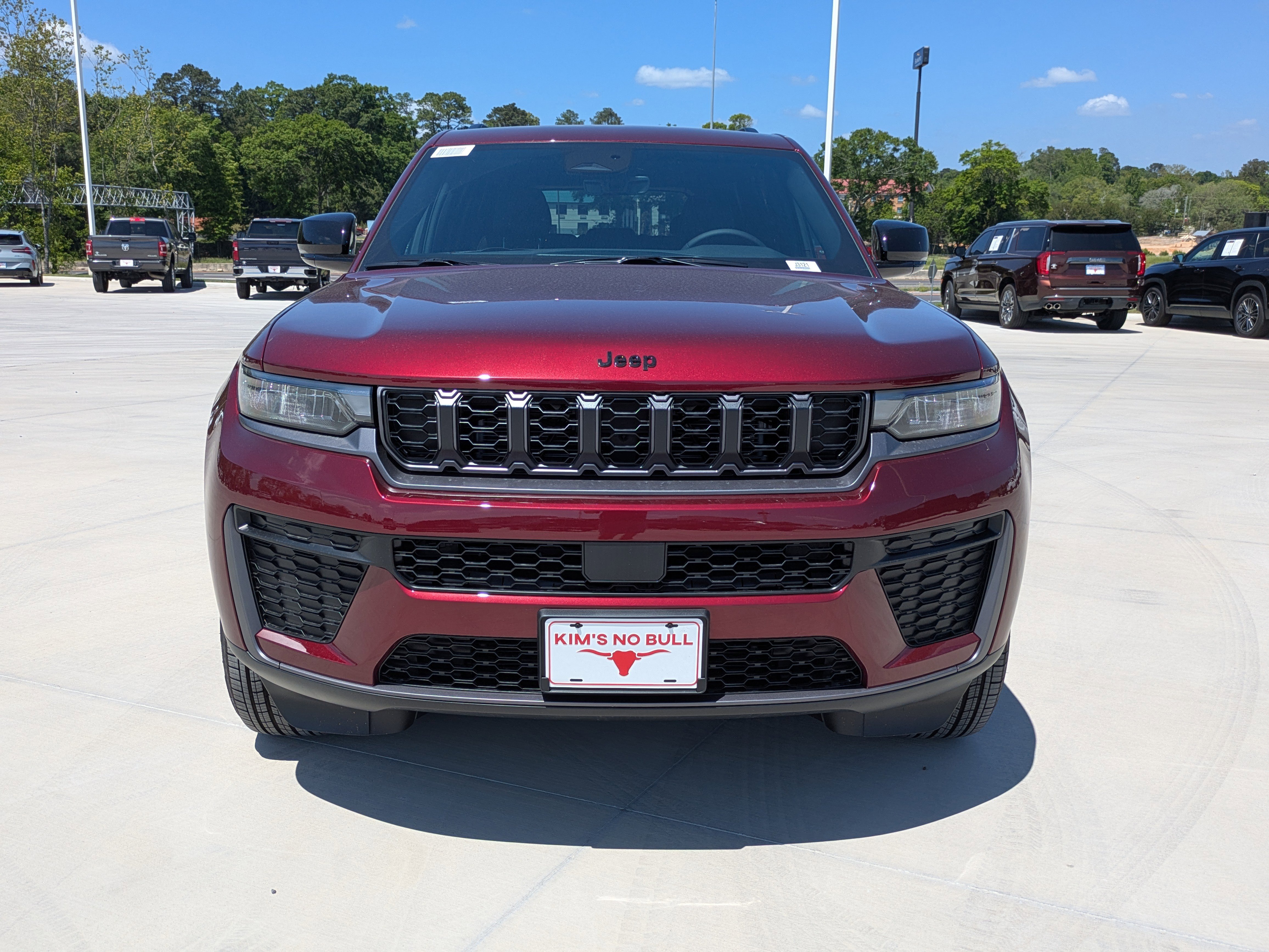 New 2026 Jeep Grand Cherokee Altitude RWD image 2
