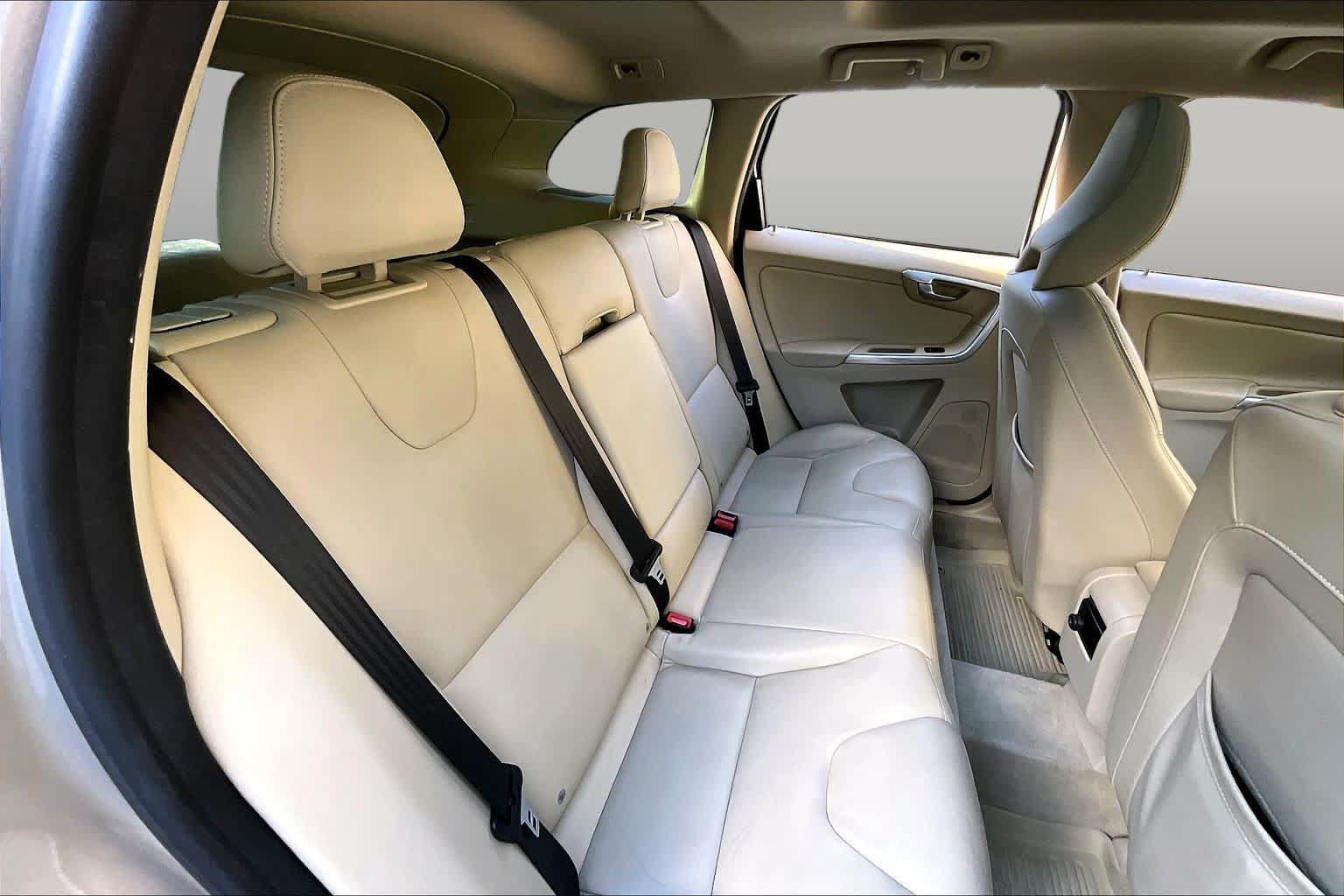 Used 2015 Volvo XC60 T5 Premier FWD image 21