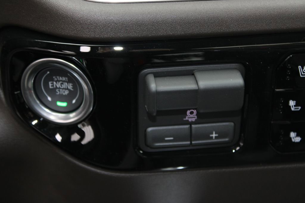 New 2026 Chevrolet Silverado 1500 LTZ w/ Z71 Off-Road Package image 40