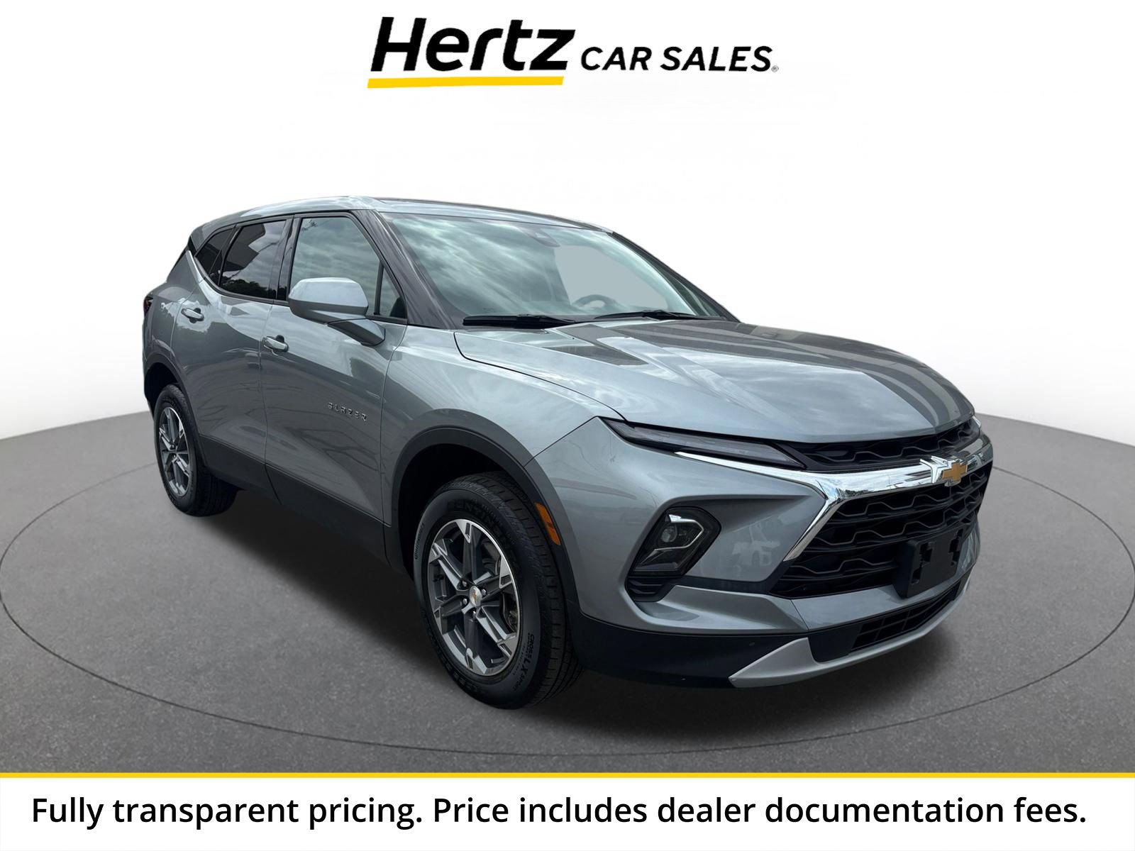Used 2025 Chevrolet Blazer LT FWD image 1