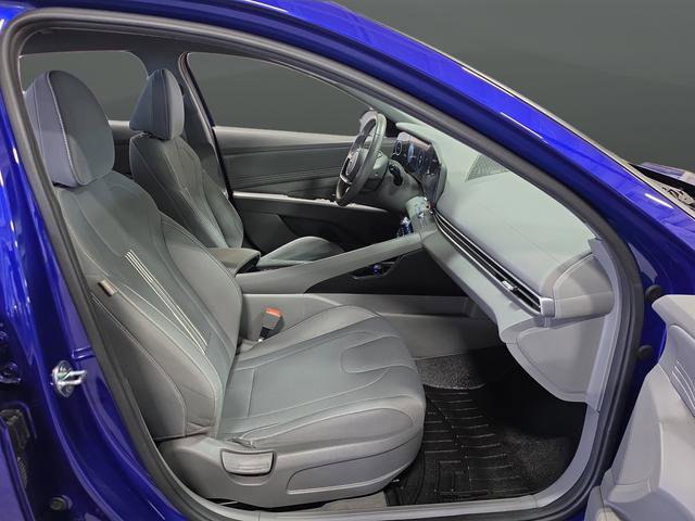 Certified 2023 Hyundai Elantra SEL w/ Convenience Package FWD image 31