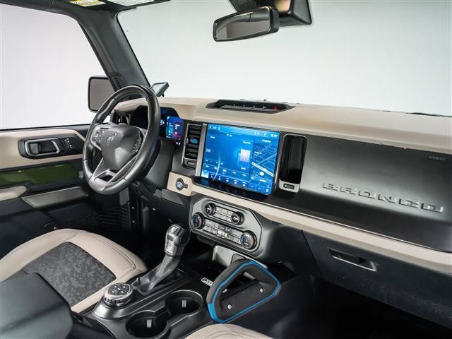 Used 2022 Ford Bronco Wildtrak AWD/4WD image 32