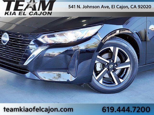 Used 2024 Nissan Sentra SV image 3