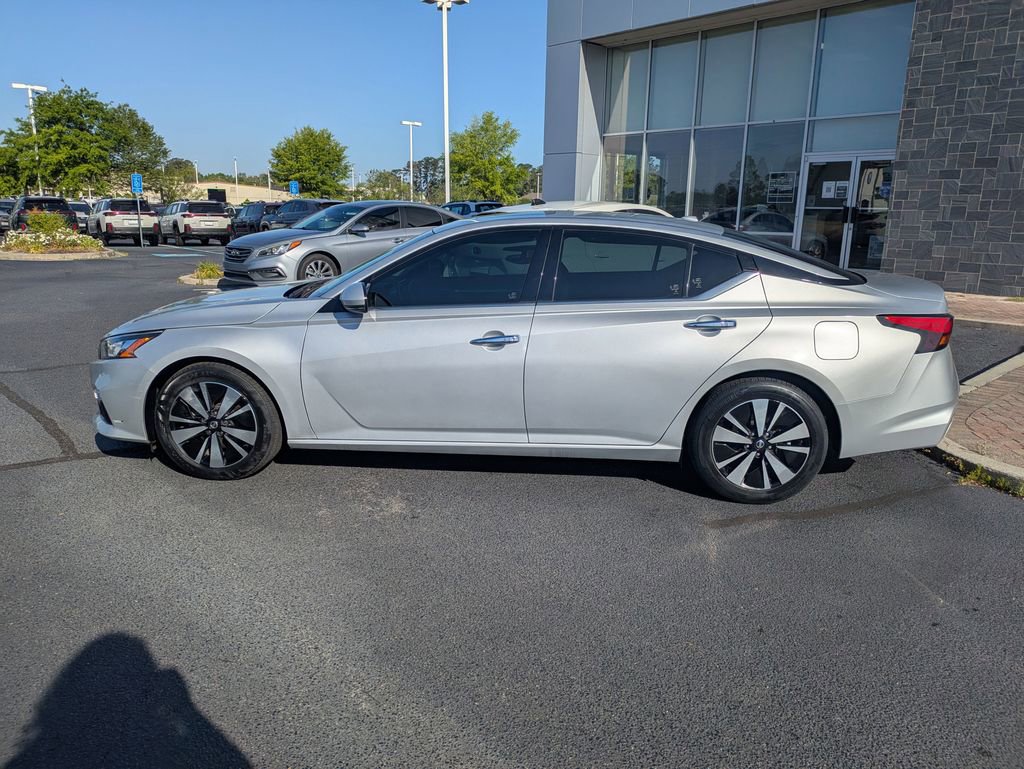 Used 2019 Nissan Altima 2.5 SV image 8