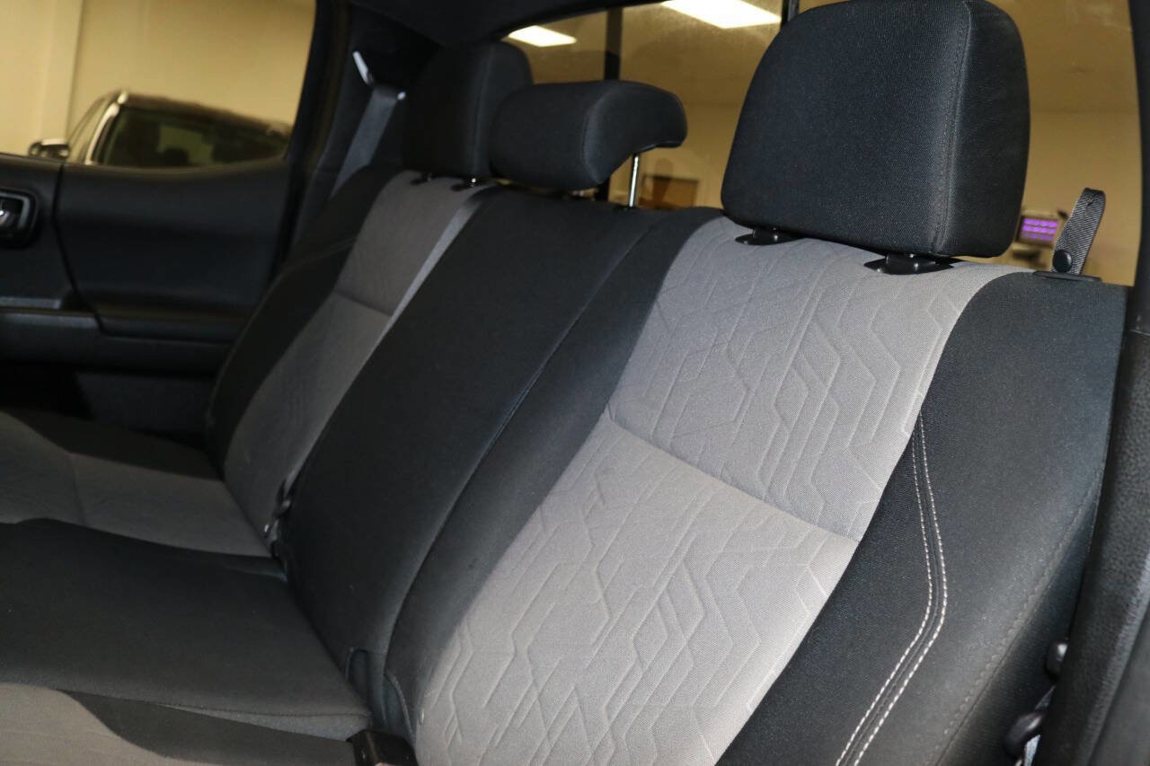 Used 2022 Toyota Tacoma TRD Off-Road image 71