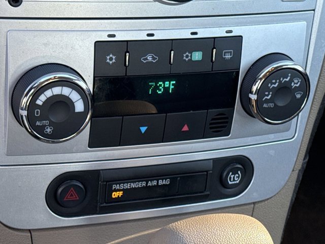 Used 2010 Chevrolet Malibu Hybrid image 28