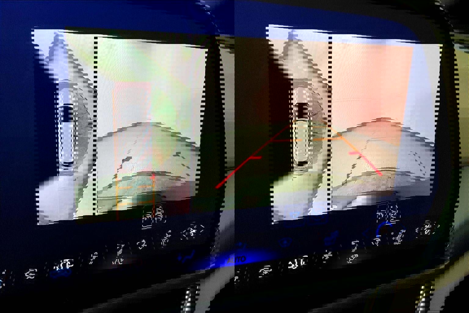 Used 2025 Chevrolet Equinox EV LT image 21