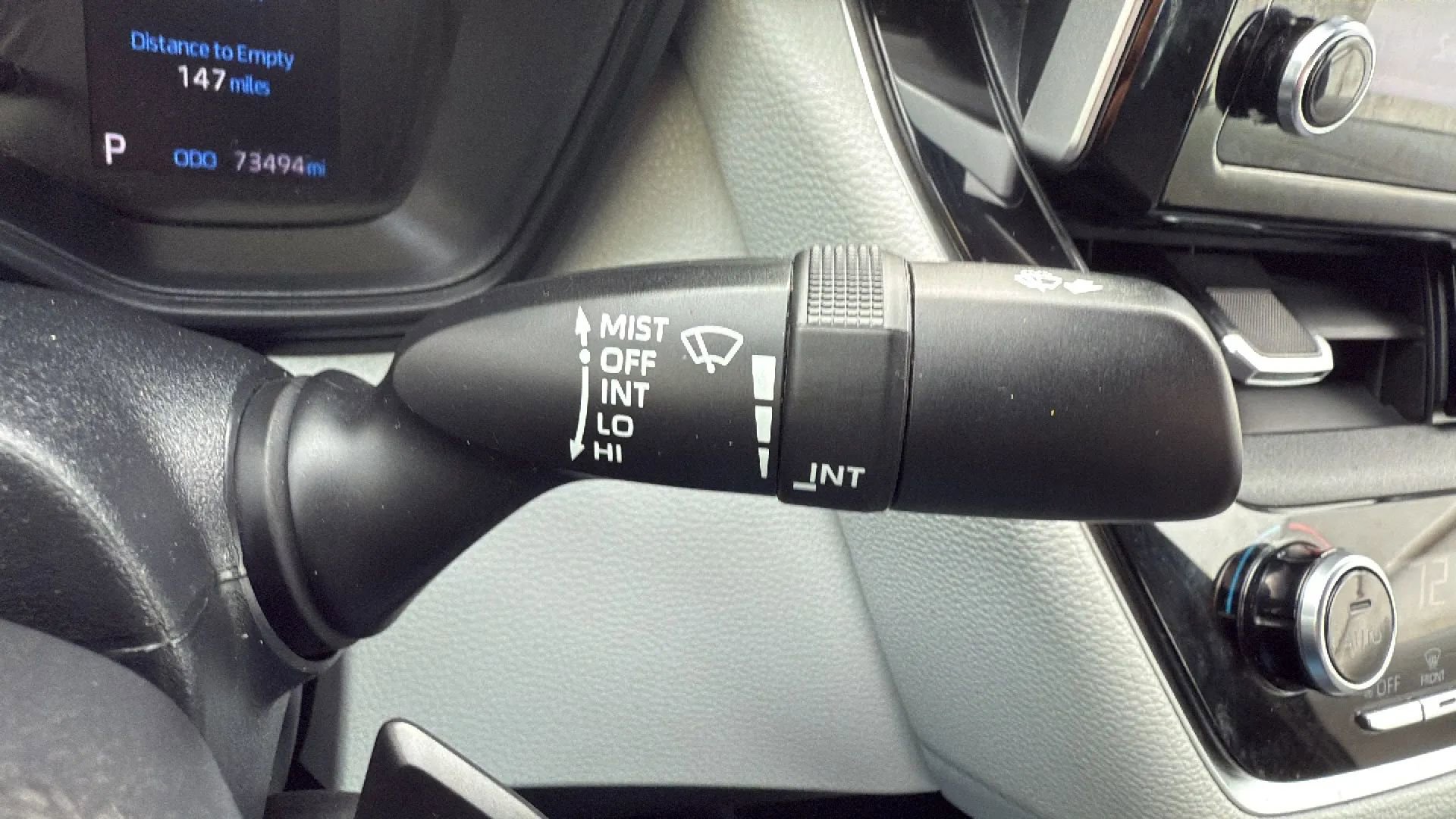Used 2020 Toyota Corolla SE FWD image 13