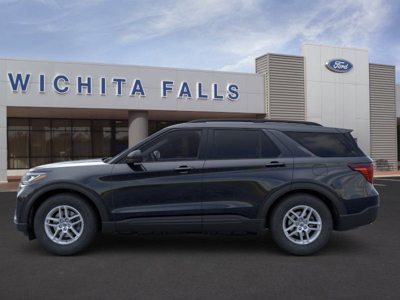 New 2026 Ford Explorer Active RWD image 3